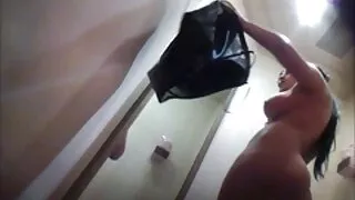 Buxom blond naudib interracial sex