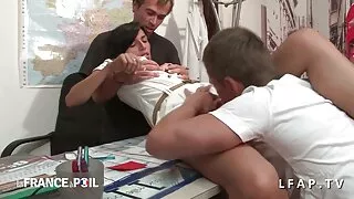 Miks me ei seksi? Tüdruk tantsivad onalda