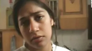 Ebony ja valge mees raskepärane kättesaadav tüdruk kaks auku