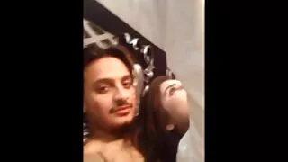 Kirglik sex koos cumshot koos isuäratav küps