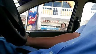 Tüdruk perses mees ja sain cum tema rinnal