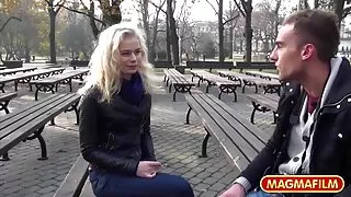 Kiilas mees laperdab Tuss Busty Niplite
